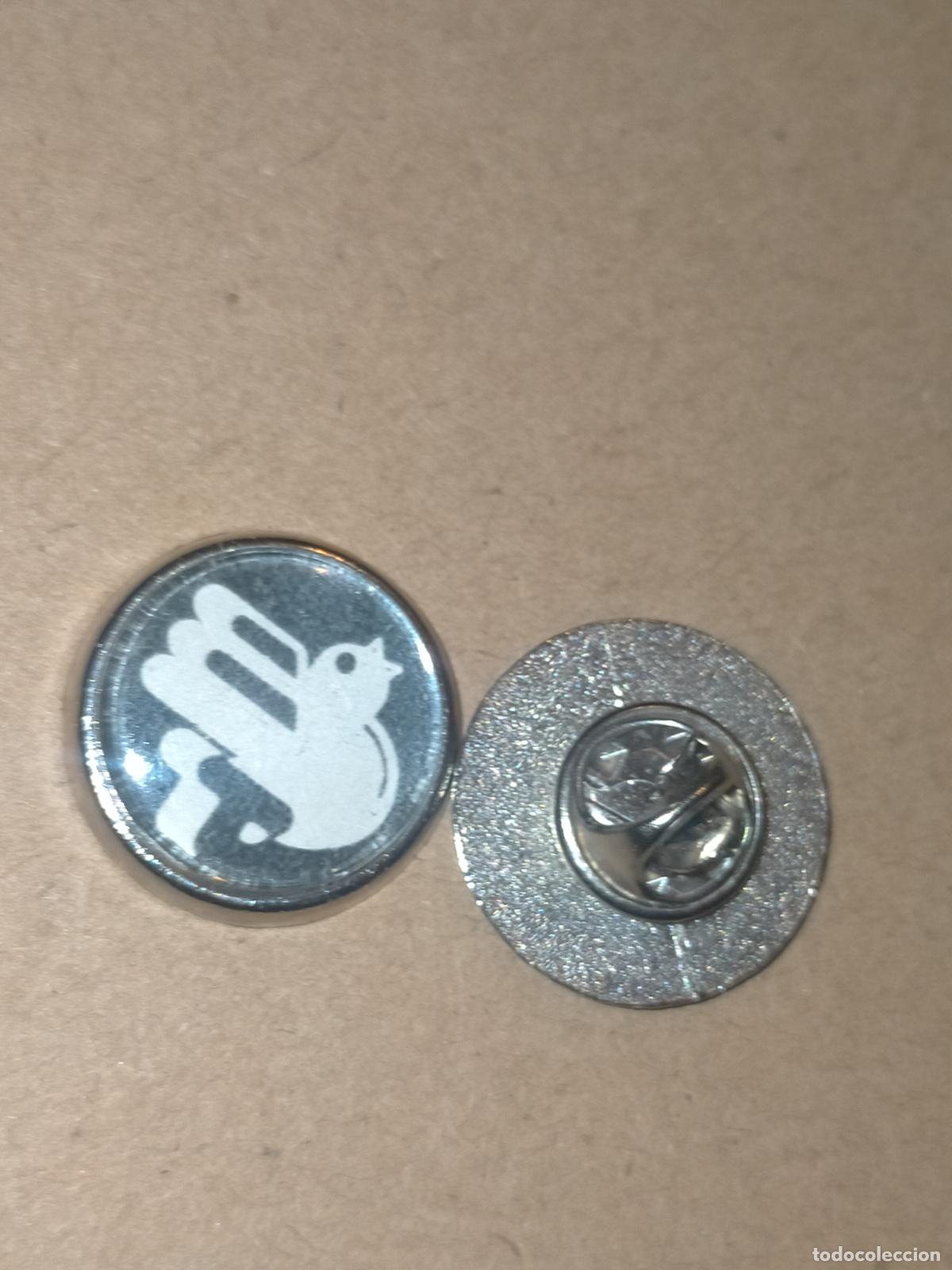 Pins e Spille di collezione: PIN REDONDO METAL - radios y television tv euskal
