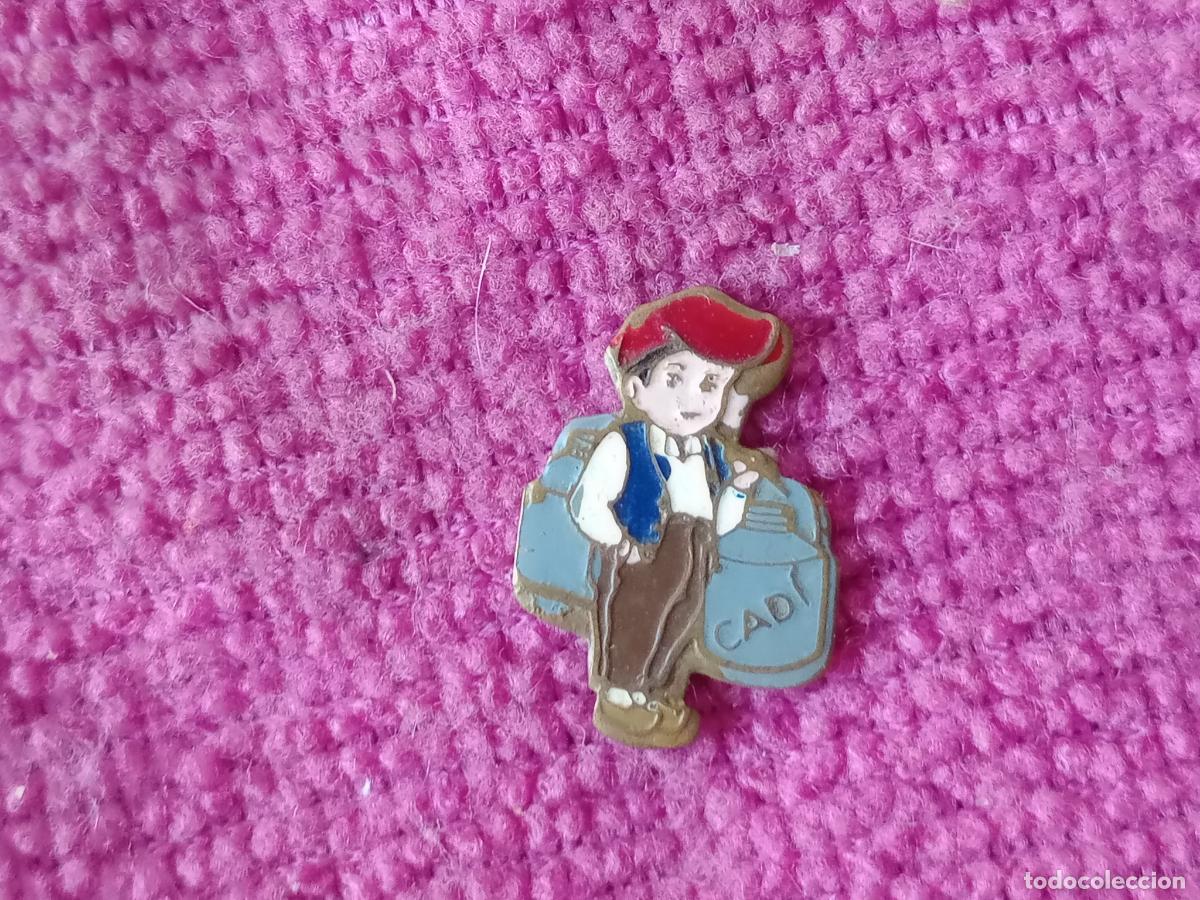 Pins de colecci&oacute;n: INSIGNIA LECHERAS LACTEOS QUESOS CADI