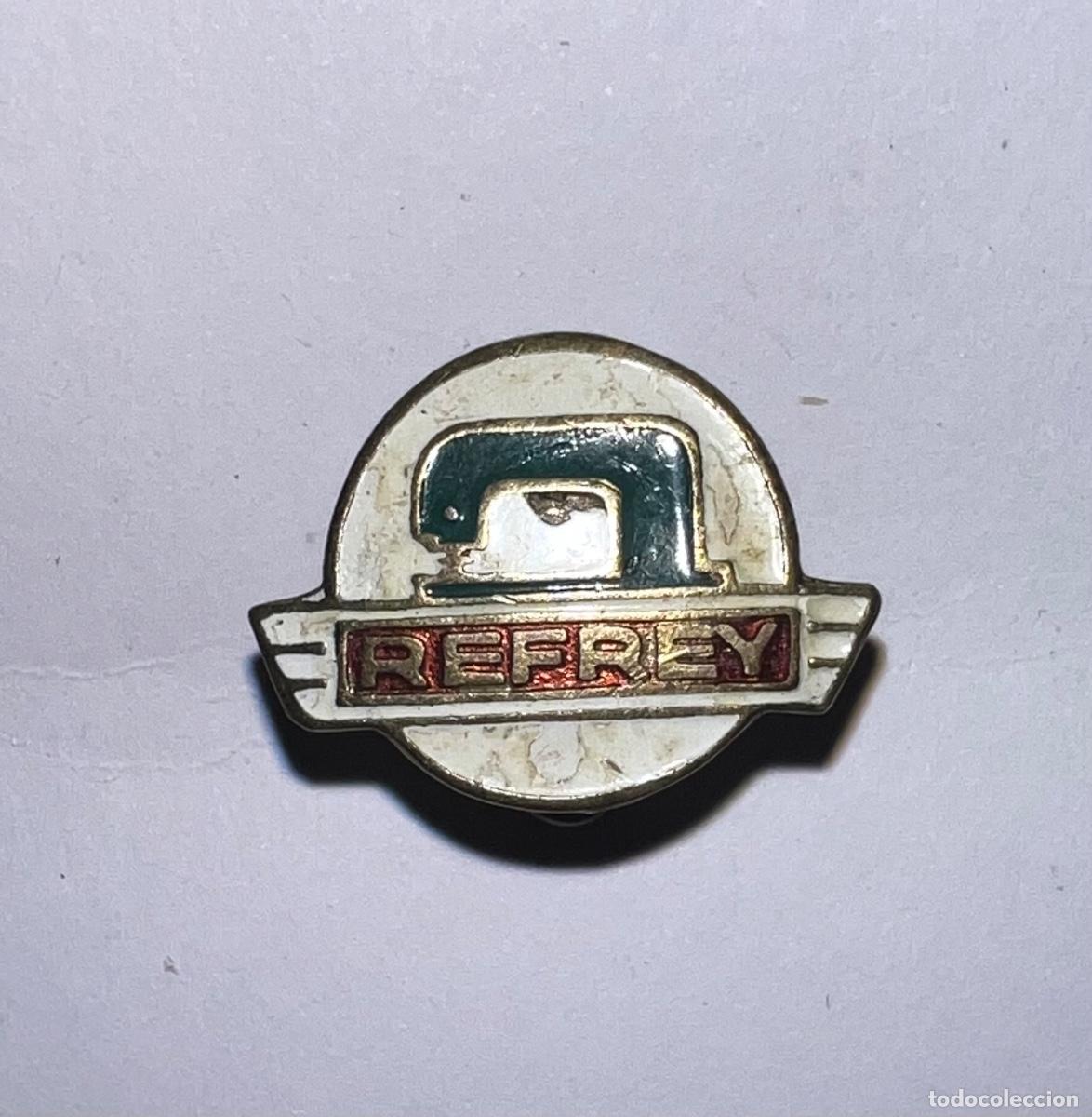 Pins de colecci&oacute;n: PIN DE OJAL MAQUINAS DE COSER REFREY