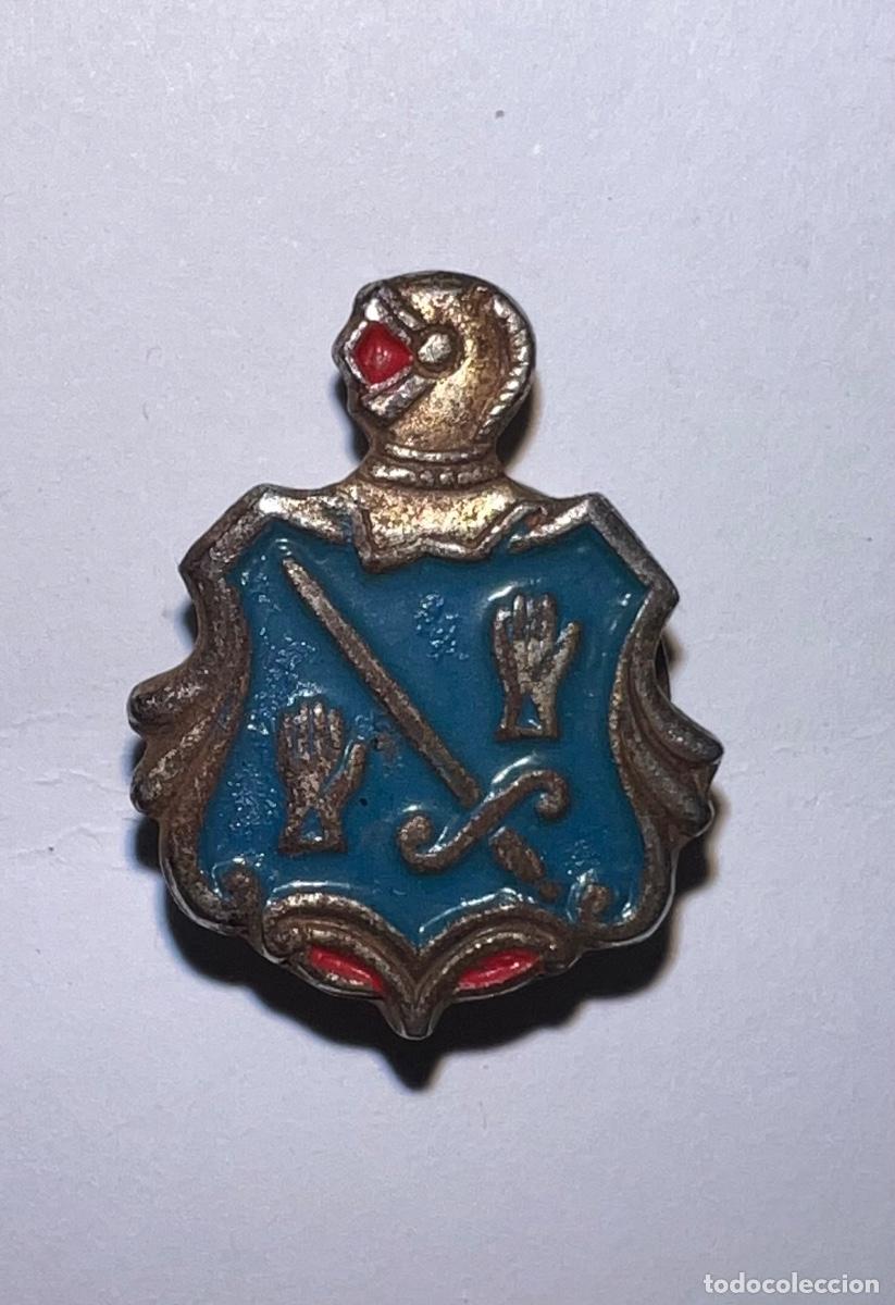 Pins de colecci&oacute;n: PIN DE OJAL BODEGAS PEDRO DOMECQ - Foto 1