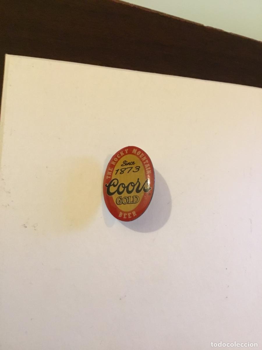 Pins de colecci&oacute;n: Pin antiguo metalico - Foto 1
