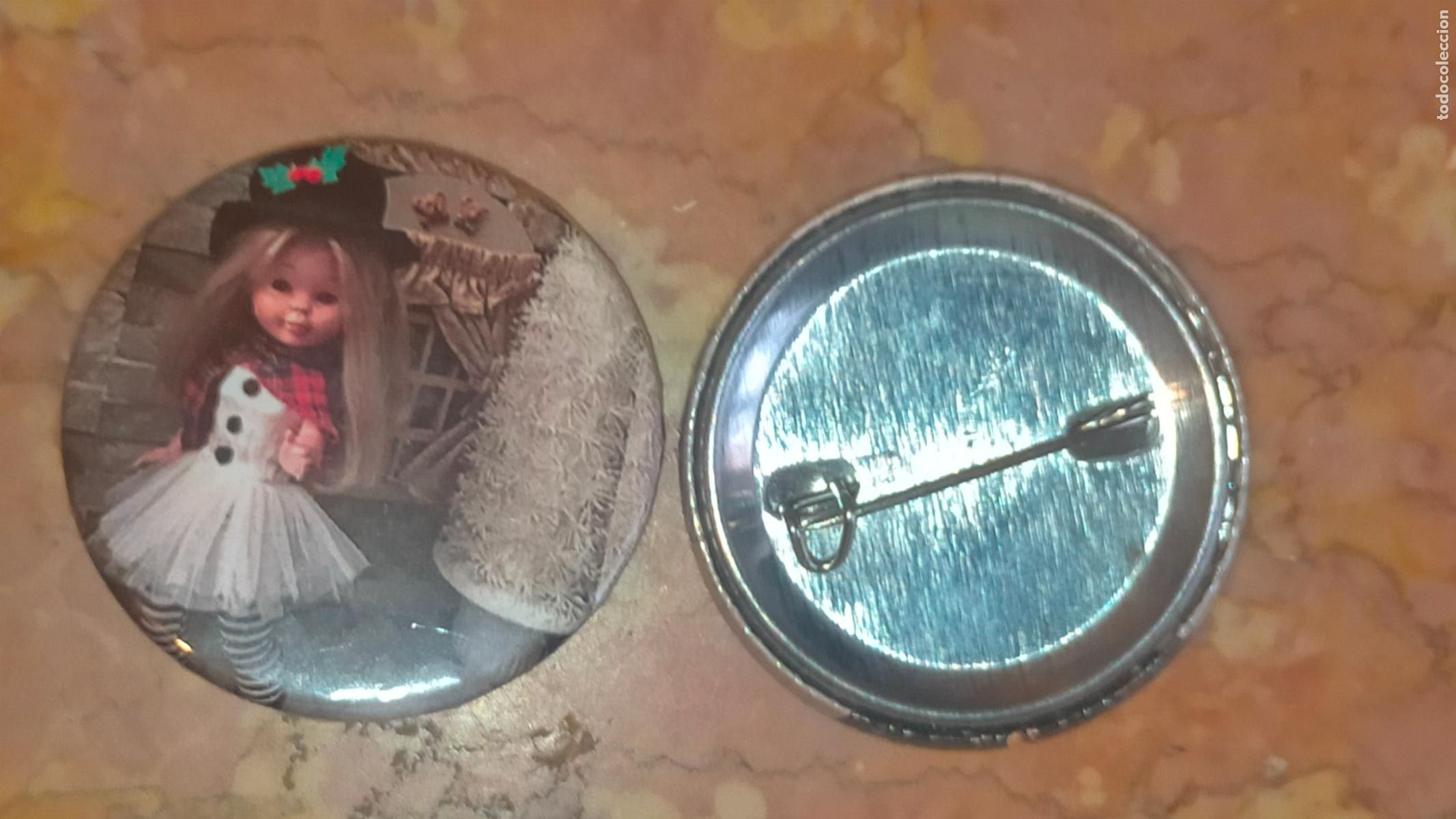 Pins de colecci&oacute;n: CHAPA DE ALFILER CON MU&Ntilde;ECA O NANCY . - Foto 1