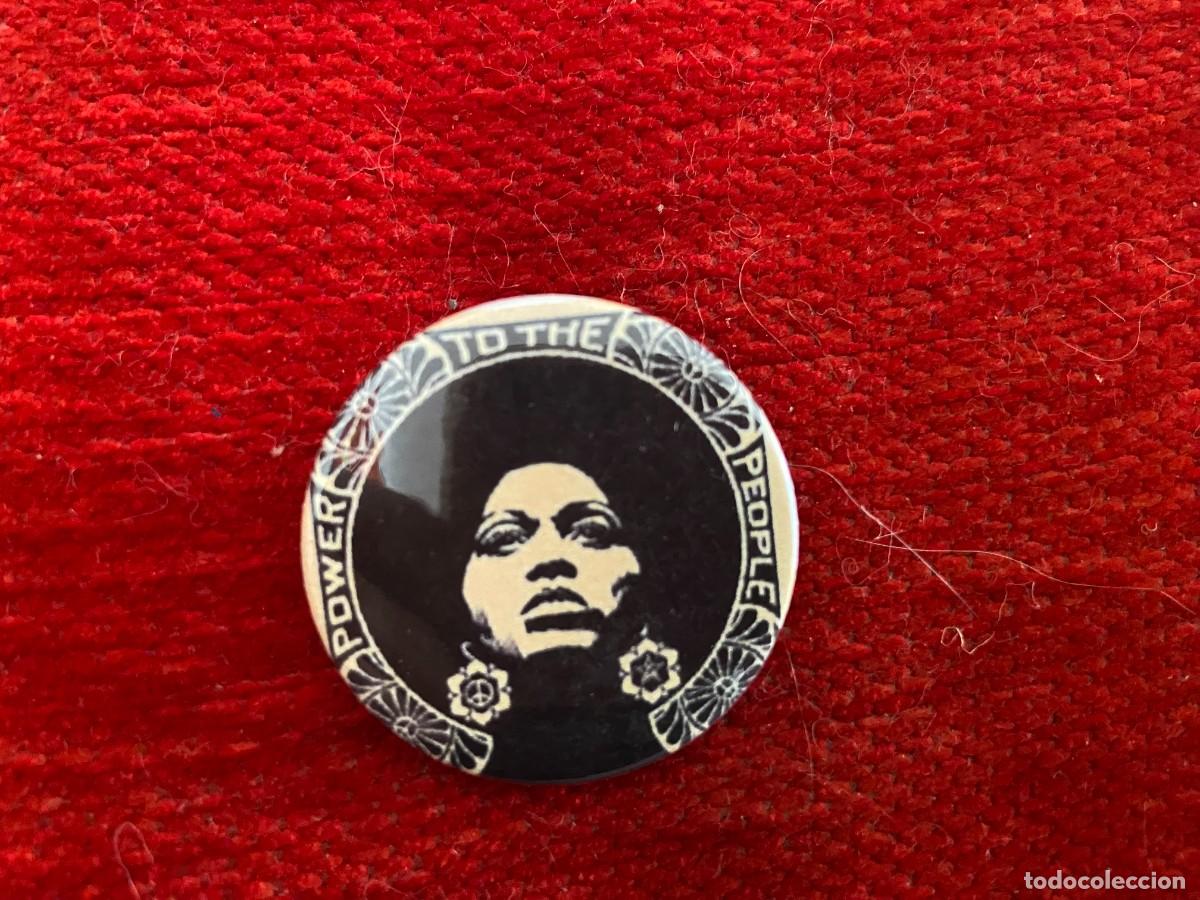 Pins de colecci&oacute;n: CHAPA SIN USO POLITICA SINDICAL POWER TO THE PEOPLE JOHN LENNON MUSICA