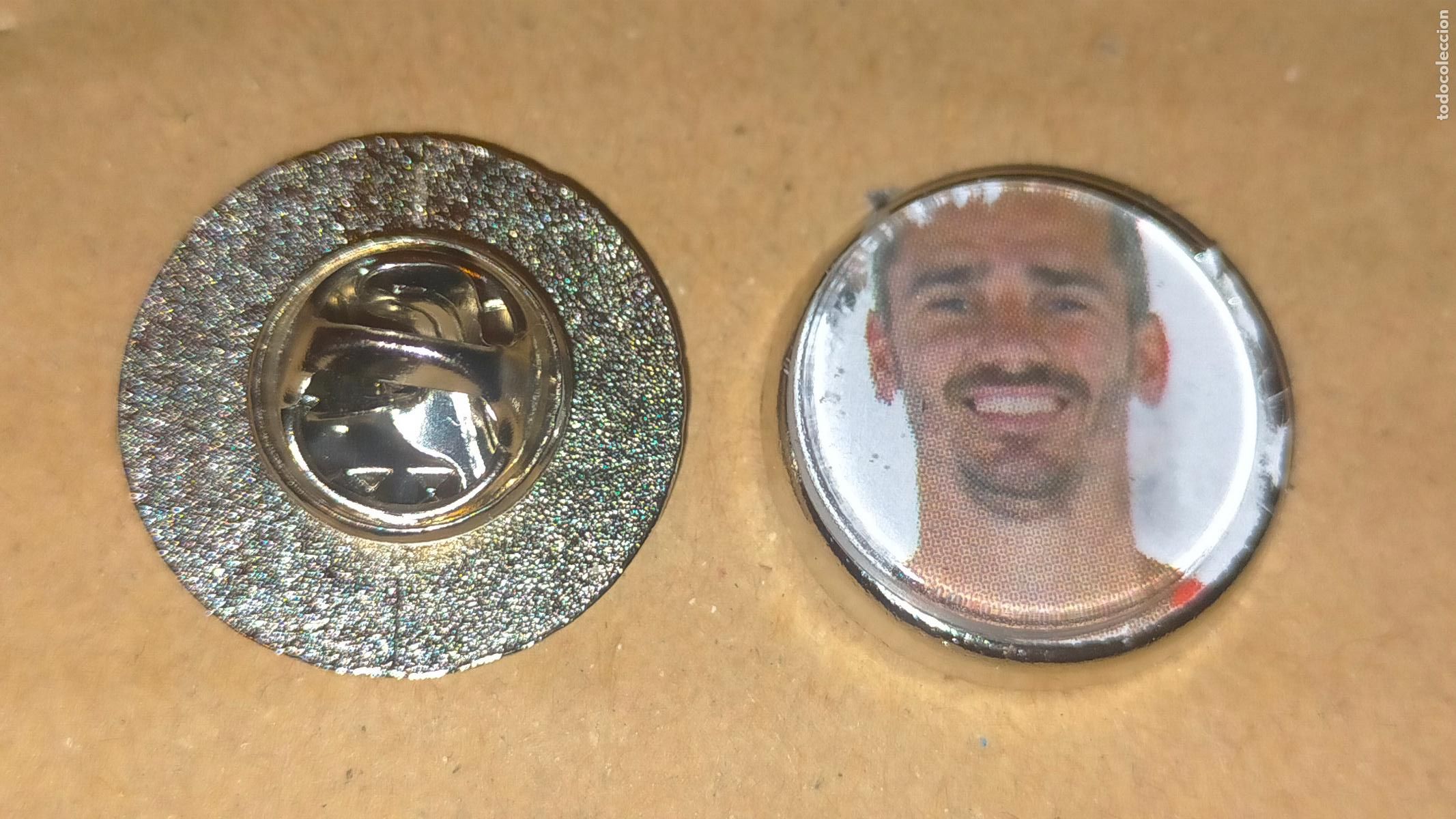 Sammlung von Pins: pin redondo metal - f&uacute;tbol equipo club Atl&eacute;tico de Madrid JUGADOR