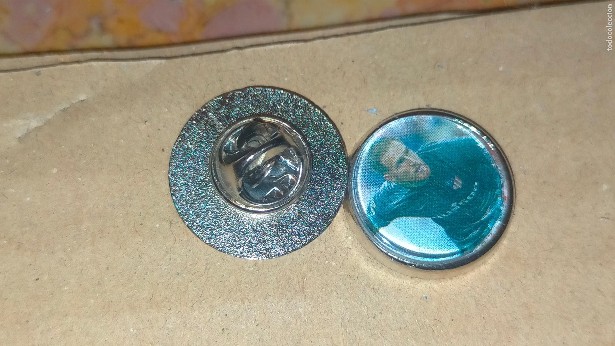 Sammlung von Pins: pin redondo metal - f&uacute;tbol equipo club Atl&eacute;tico de Madrid JUGADOR