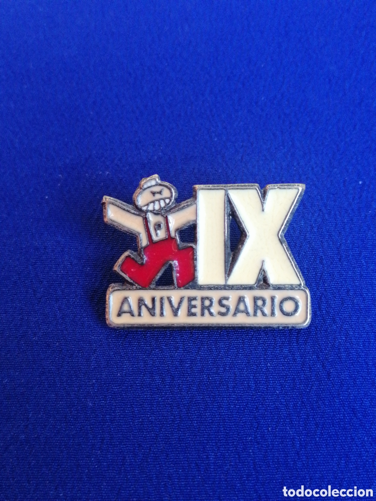 Sammlung von Pins: DISCOTECA PUZZLE IX ANIVERSARIO RUTA DEL BACALAO MOVIDA VALENCIANA PIN