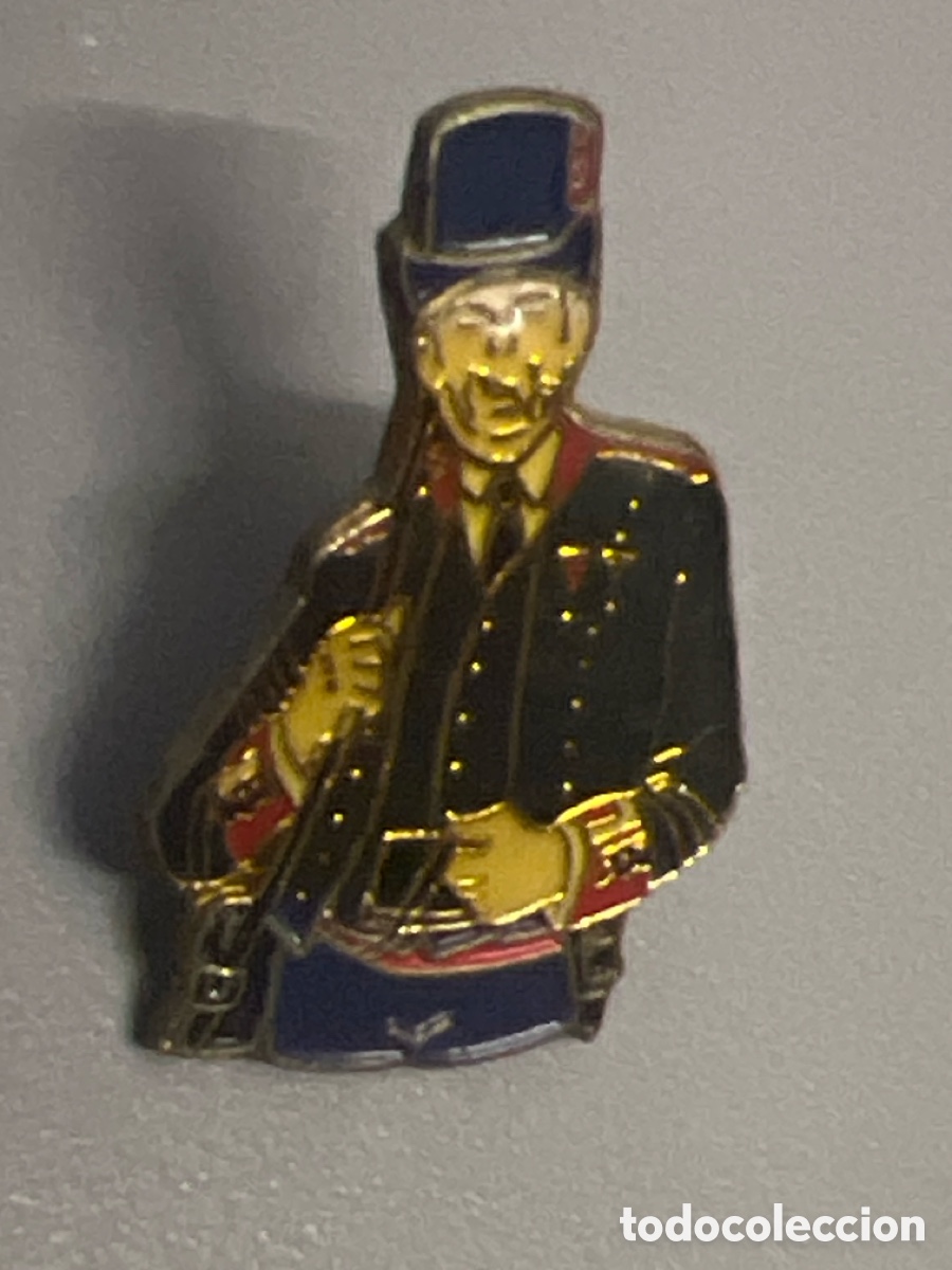 Pins de colecci&oacute;n: T1/E2/678. Pin soldado - Foto 1