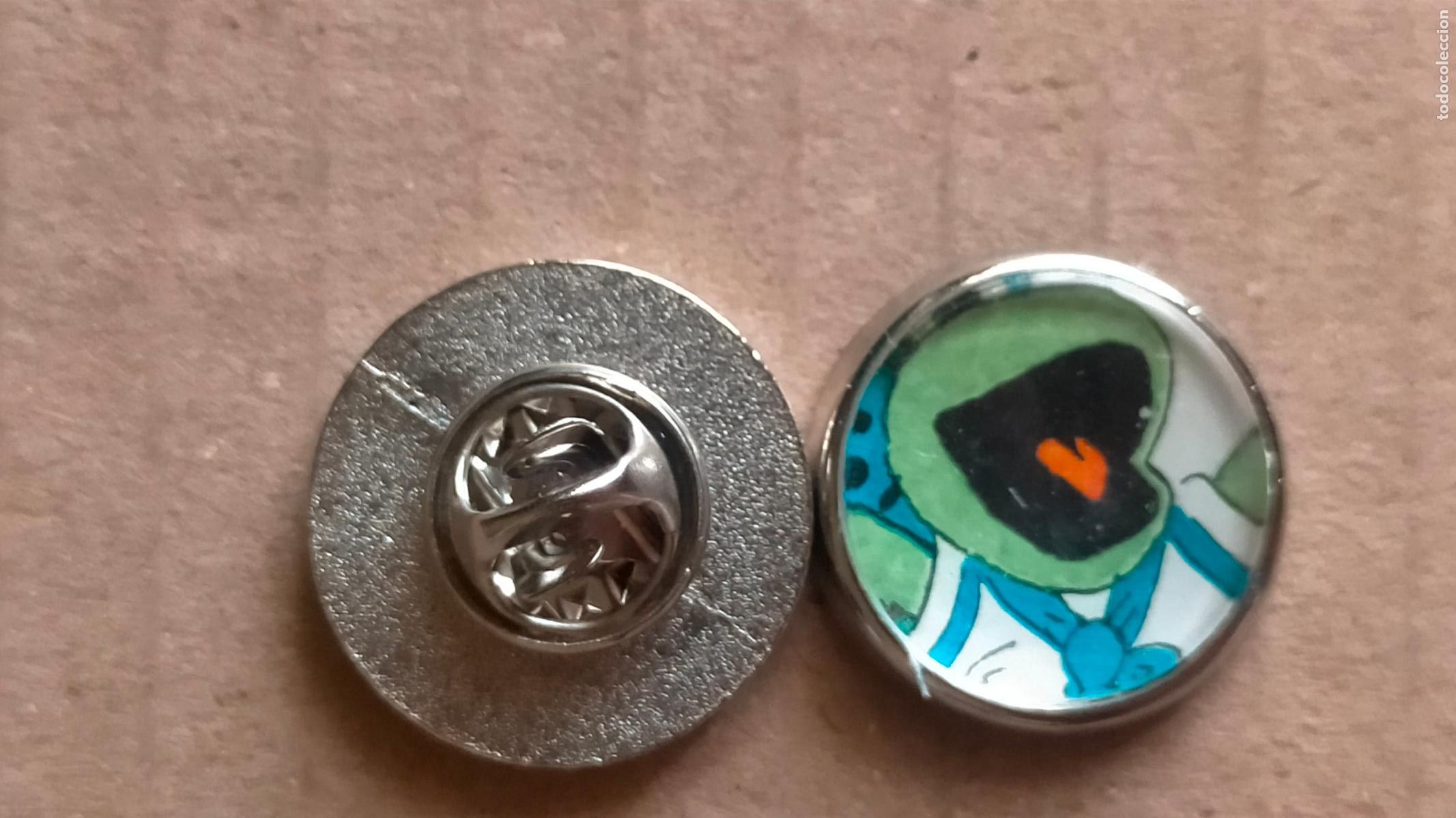 Collection pins: pin redondo metal - DIBUJOS ANIMADOS LOS PEQUE&Ntilde;ECOS