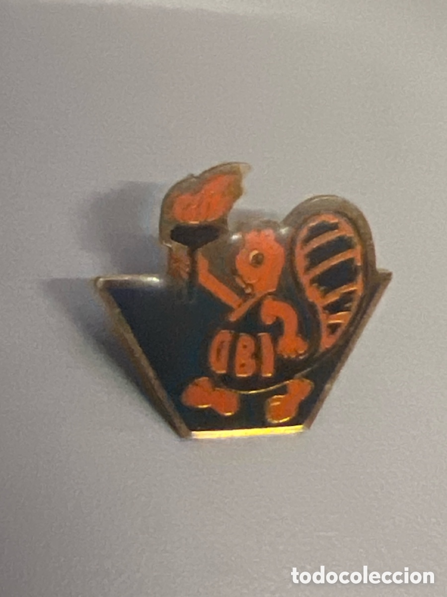 Pin's de collection: T4/X25/52. PIN ARDILLA OBI