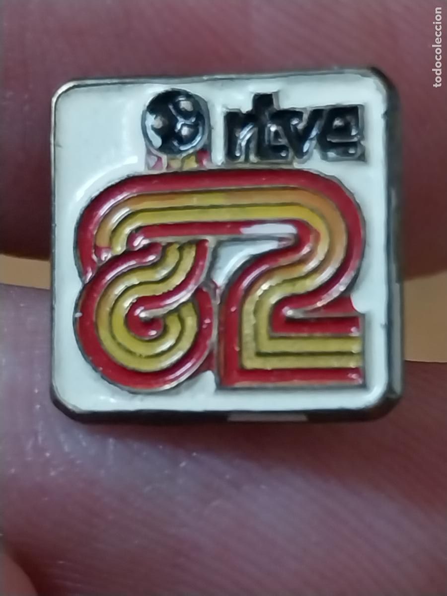Pins de colecci&oacute;n: RTVE RADIO TELEVISION ESPA&Ntilde;OLA MUNDIAL ESPA&Ntilde;A 1982 82 PIN PINCHO METAL PINTURA LACADA 1,2CM ****