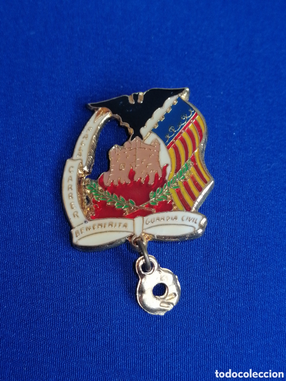 Pins e Spille di collezione: FALLA CARRER BENEMERITA GUARDIA CIVIL (TORRENTE) INSIGNIA DE ALFILER
