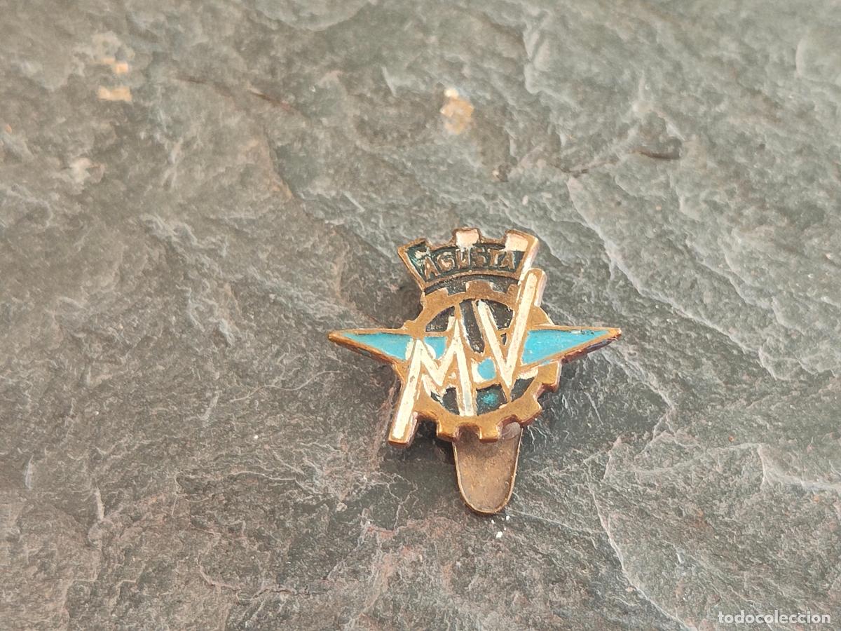 Pins de colecci&oacute;n: Pin antiguo motocicletas augusta mv ( insignia antigua solapa ojal motos motociclismo)