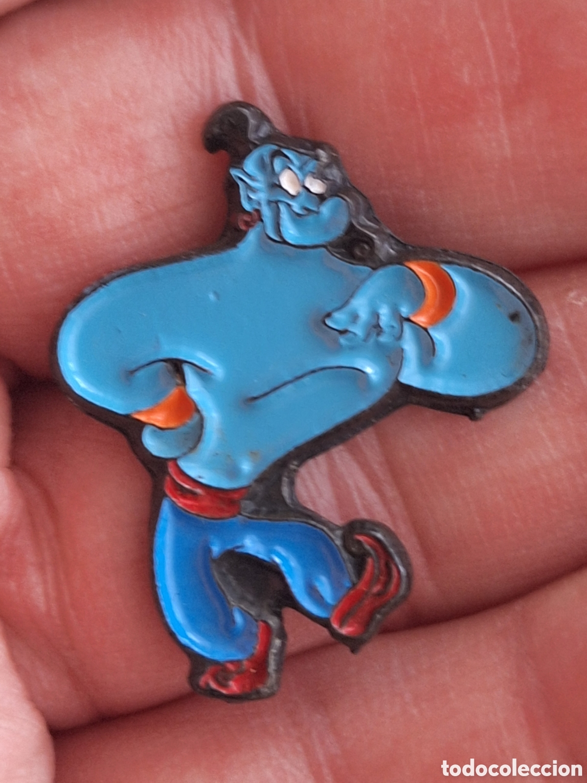 Pins de colecci&oacute;n: Pin Disney Aladdin infantil