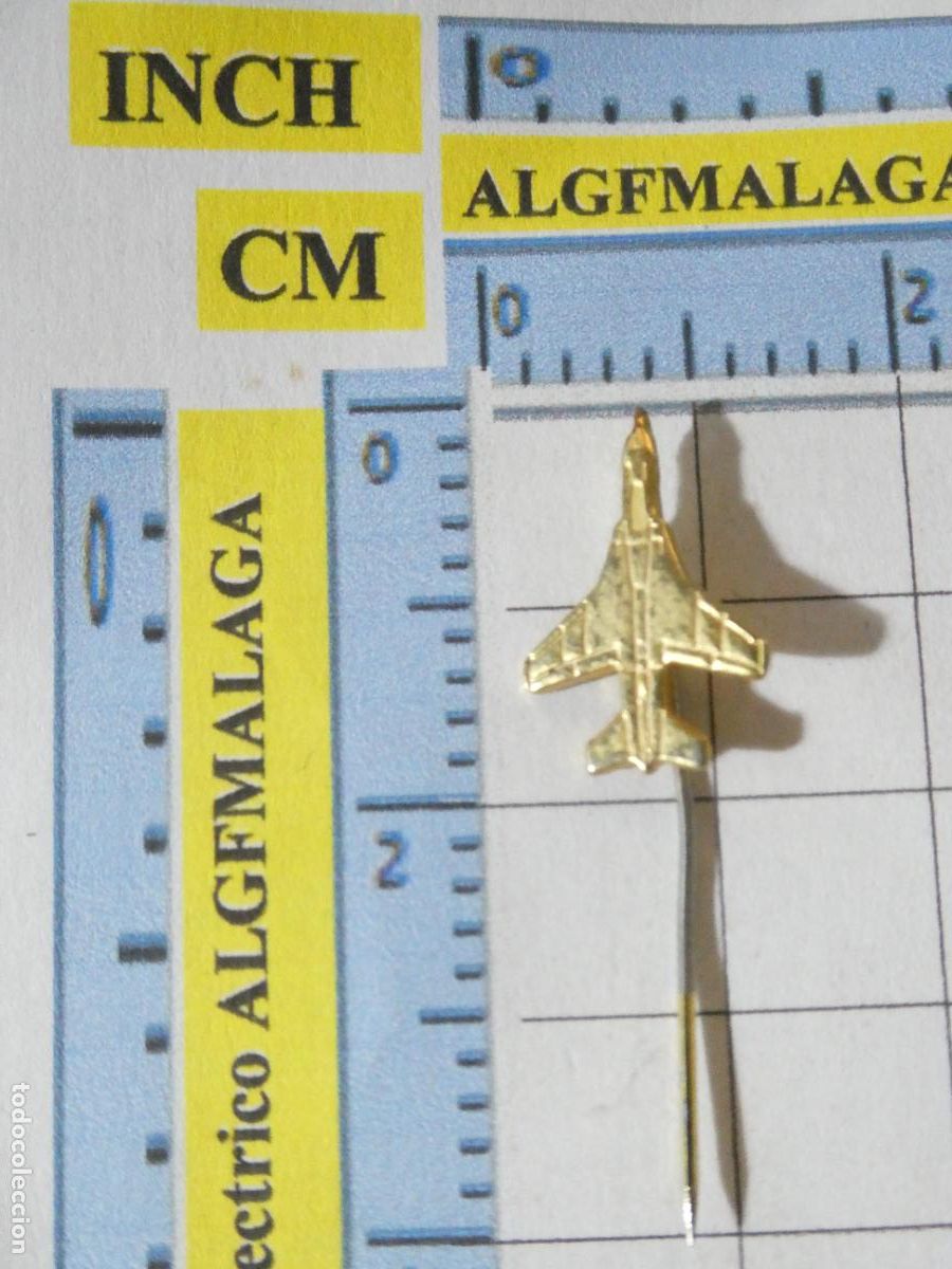 Pins de cole&ccedil;&atilde;o: INSIGNIA ALFILER. AVI&Oacute;N DE GUERRA DORADO CAZA MILITAR. NO PIN