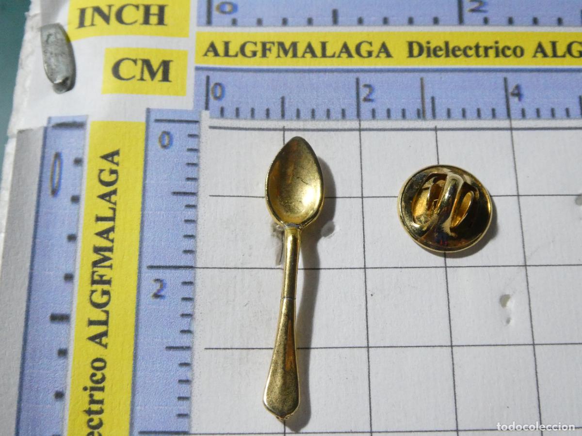 Pins de colecci&oacute;n: PIN CUBERTER&Iacute;A CUCHARA DORADA. - Foto 1