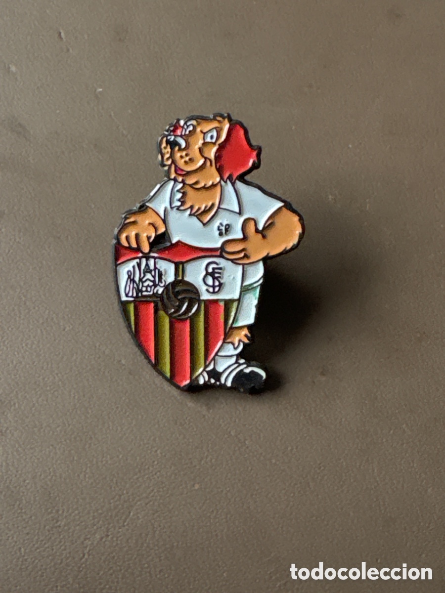 Collection pins: Pin futbol, perro Sevilla Futbol Club (L8)