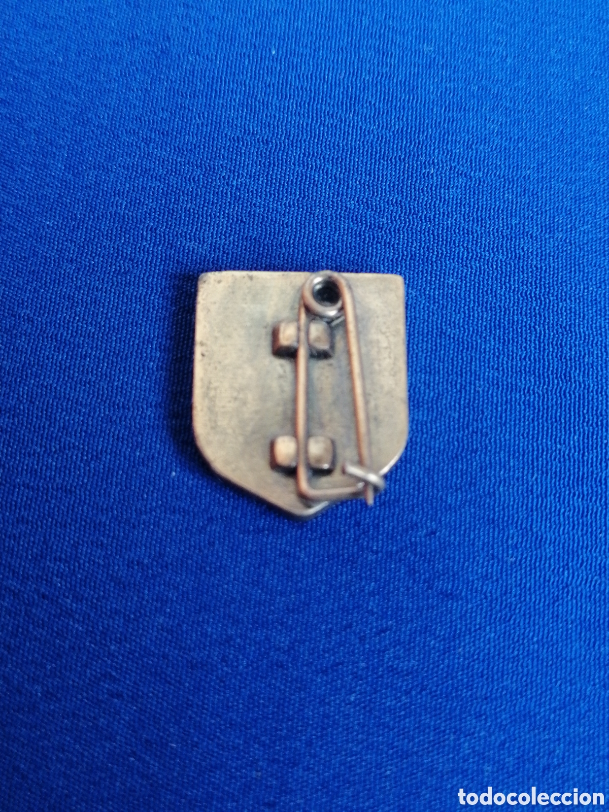 Pins de colecci&oacute;n: OLD CHAP VAQUEROS INSIGNIA DE ALFILER - Foto 2