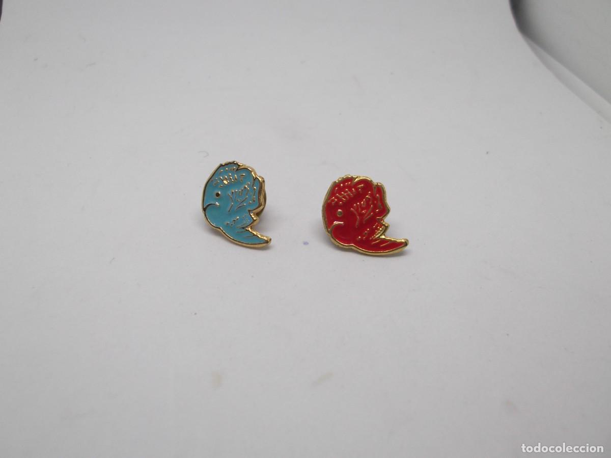 Pins de colecci&oacute;n: Lote de dos pins de pez - Foto 1