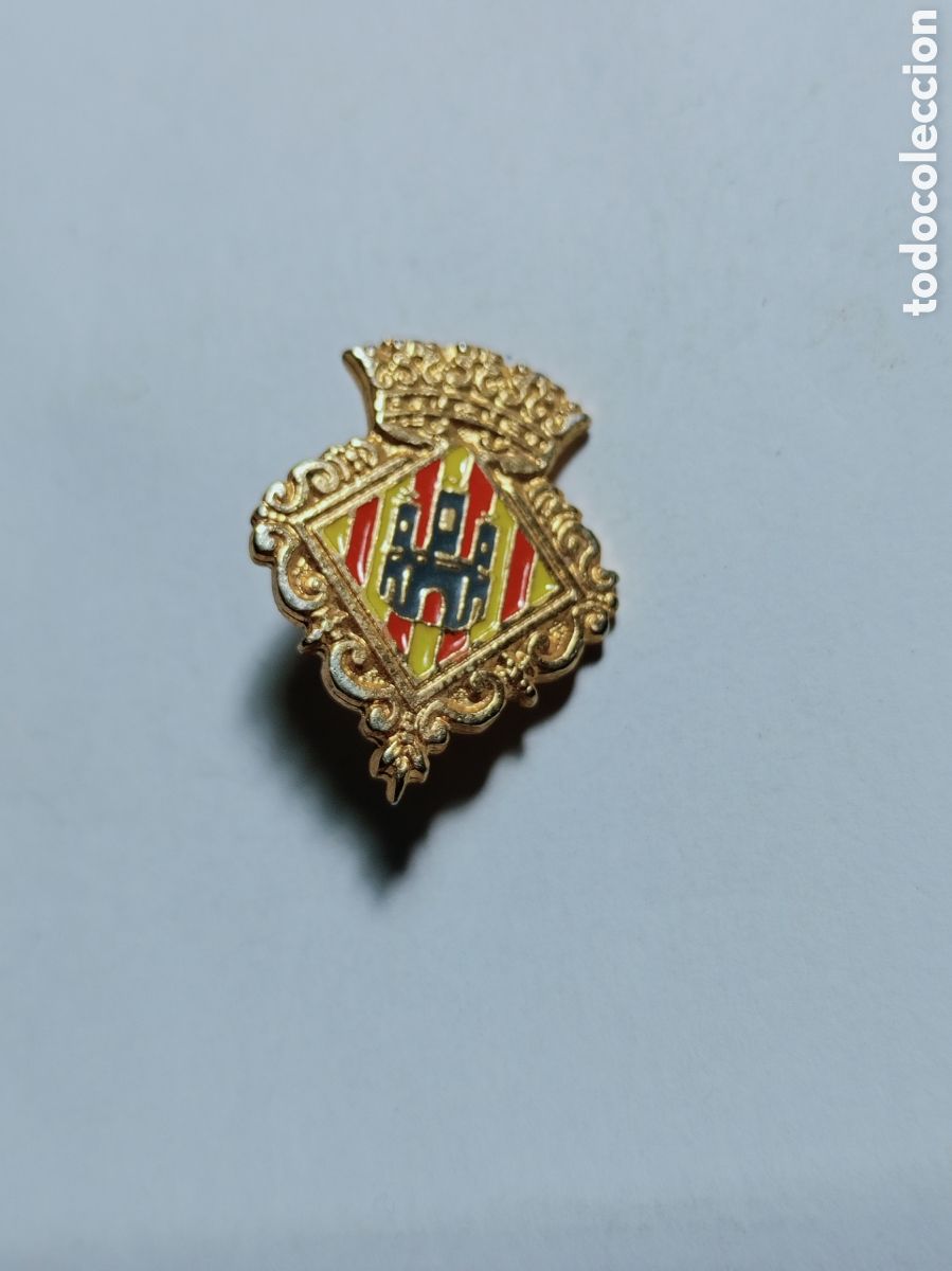 Pins de colecci&oacute;n: Broche insignia her&aacute;ldica Castell&oacute;n de la plana