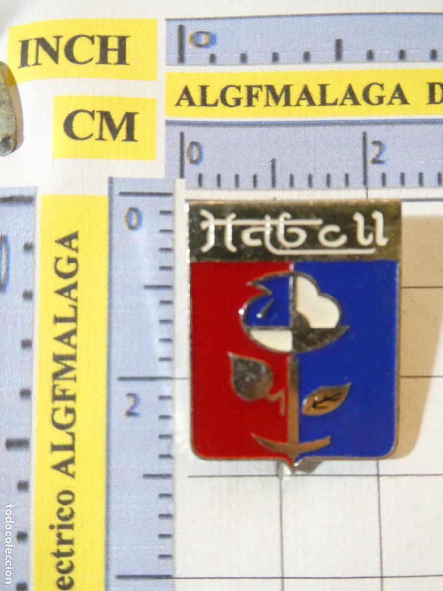 Pin's de collection: INSIGNIA BROCHE RUSIA UNI&Oacute;N SOVI&Eacute;TICA. TURISMO HER&Aacute;LDICA. NAVOIY. NO PIN