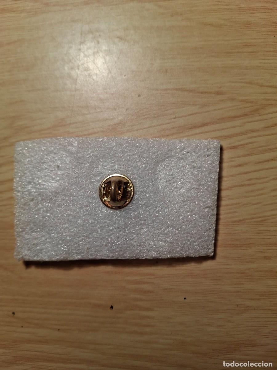 Pins de colecci&oacute;n: Pin U.G.A. lyon decines - Foto 2