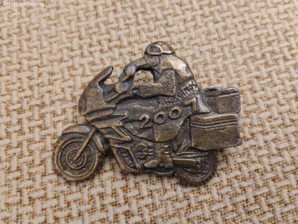 Pins de colecci&oacute;n: Pin antiguo Ping&uuml;inos 2007