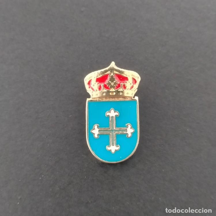 Pins de colecci&oacute;n: PIN ESCUDO AJOFR&Iacute;N (TOLEDO)