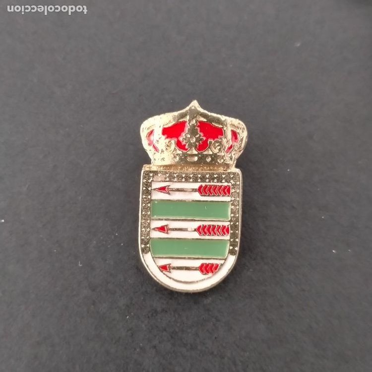 Pins de colecci&oacute;n: PIN ESCUDO NOV&Eacute;S (TOLEDO)
