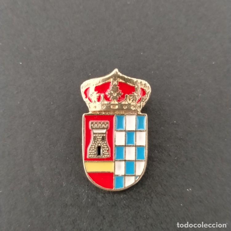 Pins de colecci&oacute;n: PIN ESCUDO TORRALBA DE OROPESA (TOLEDO)
