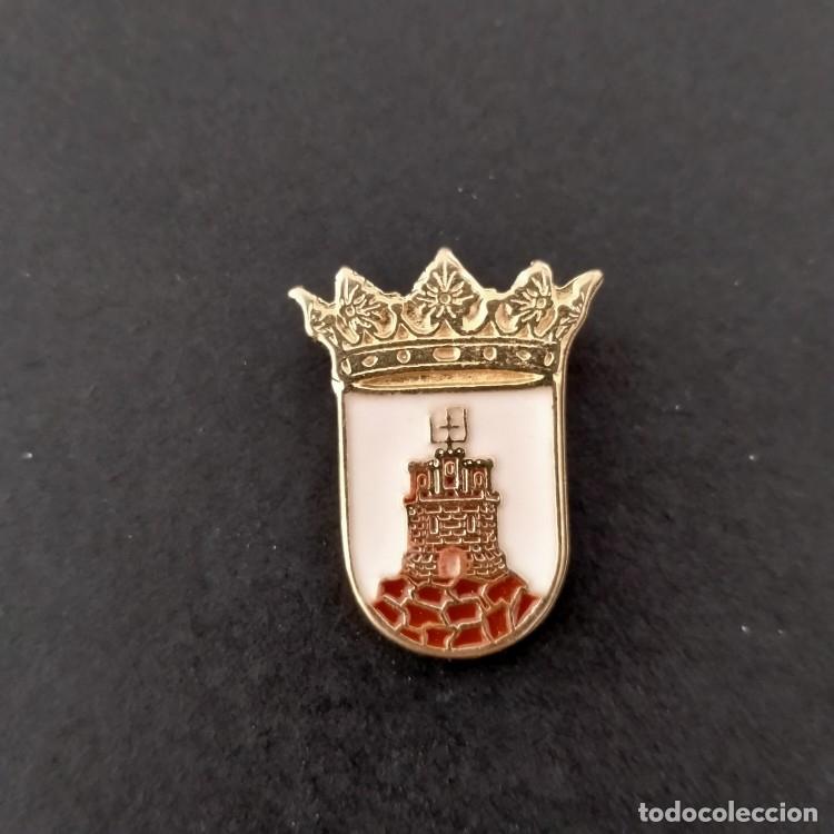 Pins de colecci&oacute;n: PIN ESCUDO LA PUEBLA DE MONTALBAN (TOLEDO)