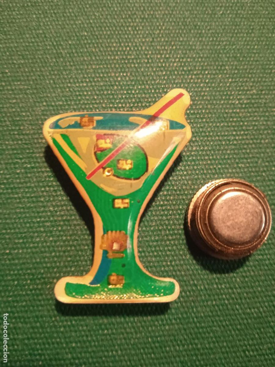 Pin's de collection: COPA DE C&Oacute;CTEL O COCKTAIL - IM&Aacute;N LUMINOSO