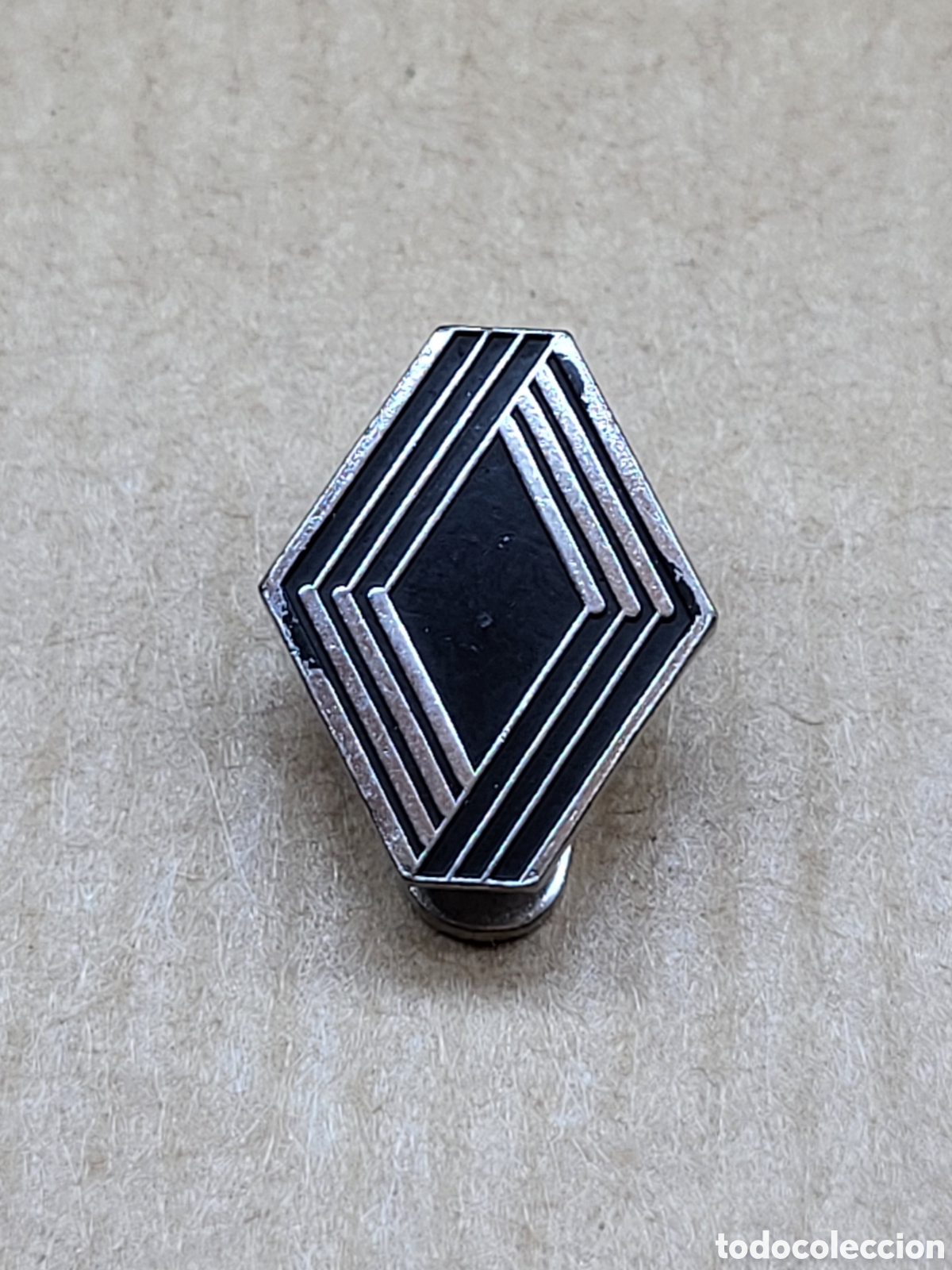 Pins de colecci&oacute;n: INSIGNIA DE OJAL ANTIGUO DE RENAULT
