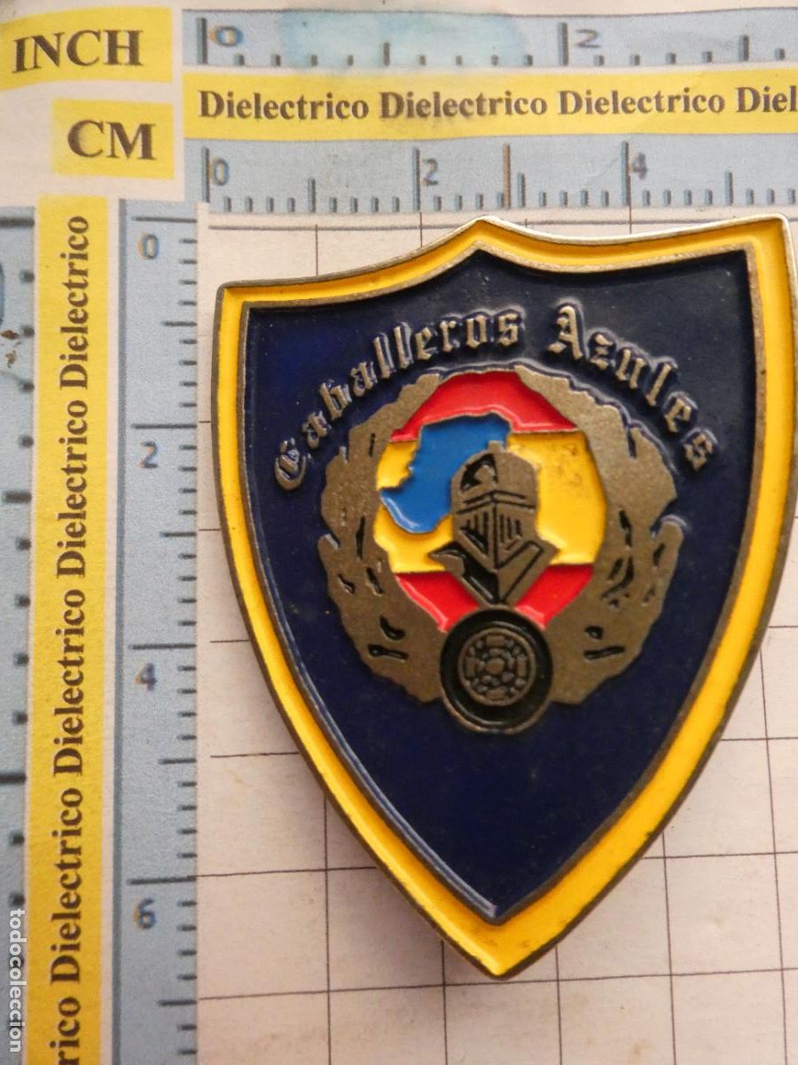 Collection pins: INSIGNIA PLACA BROCHE COCHES MOTOS. CABALLEROS AZULES. ASOCIACI&Oacute;N DE POLIC&Iacute;AS MOTORISTAS NO PIN