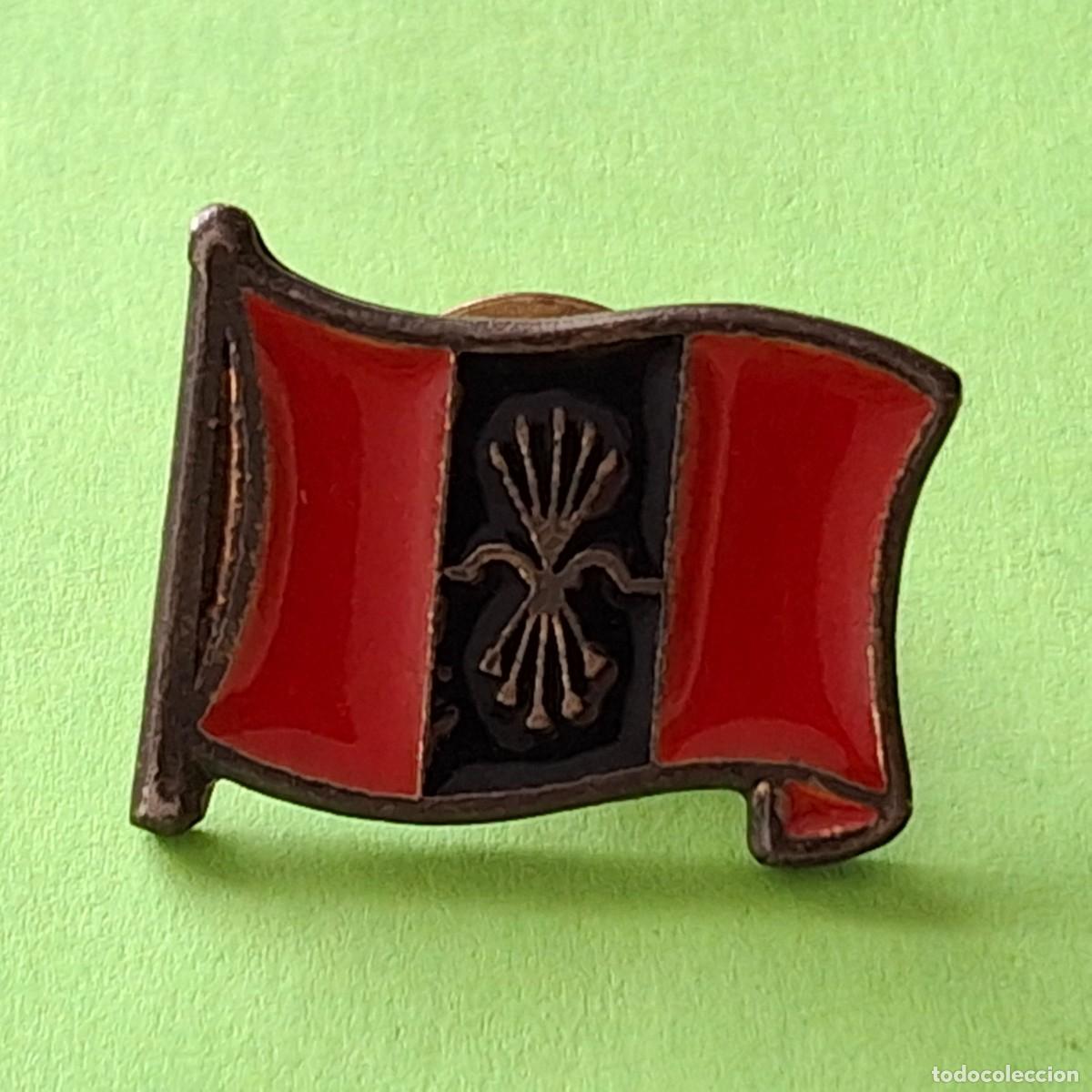 Pin's de collection: PIN - ESCUDO BANDERA FALANGE - PIN INSIGNIA - TEMATICA MILITAR MILITARIA
