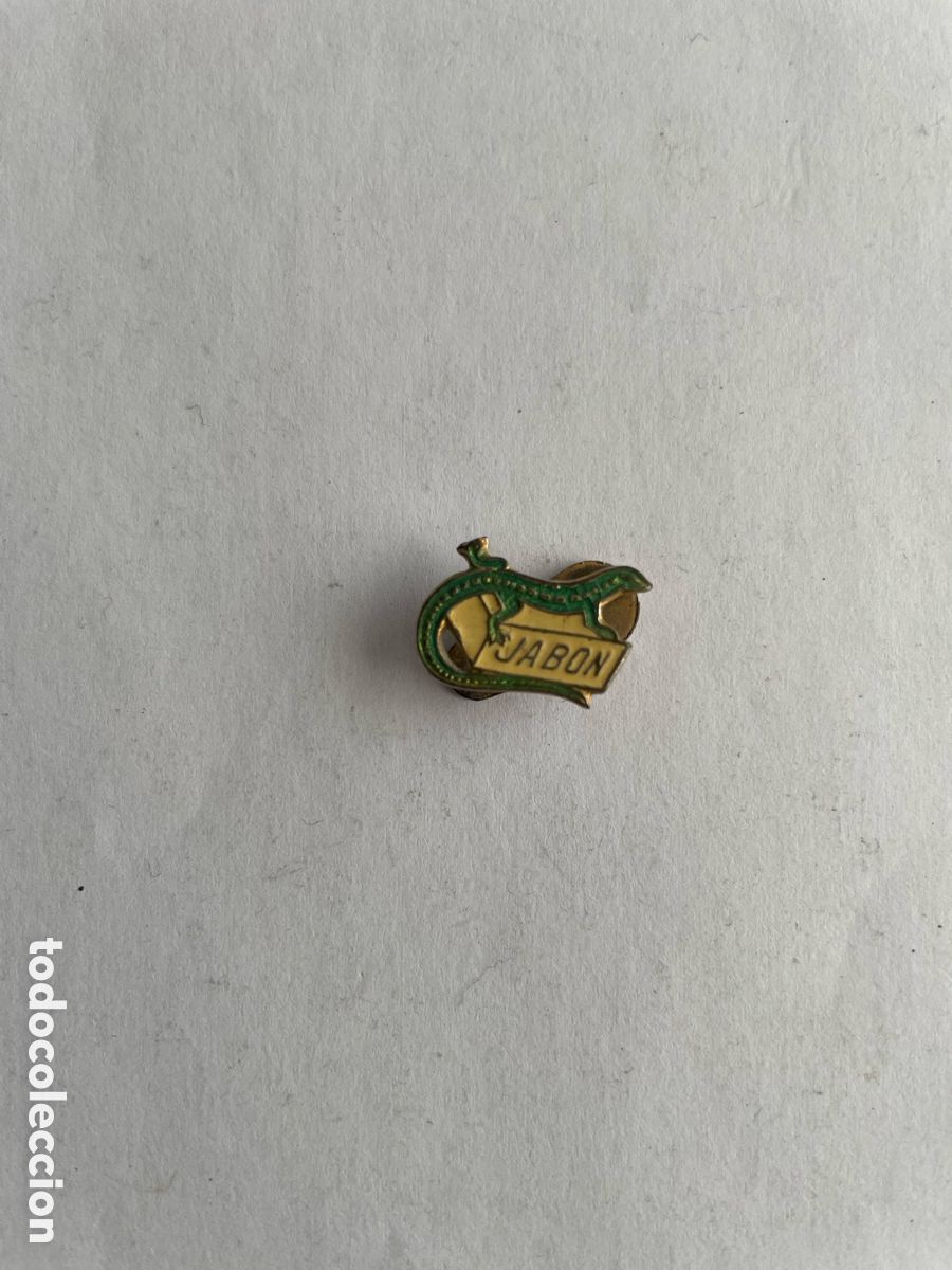Pins de colecci&oacute;n: insignia de ojal Jab&oacute;n Lagarto