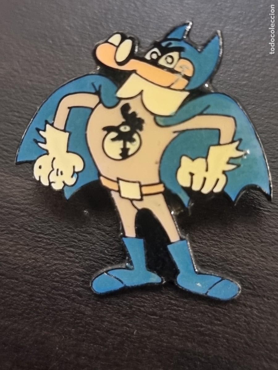 Pins de colecci&oacute;n: Pin Comic.Tebeo Mortadelo Batman