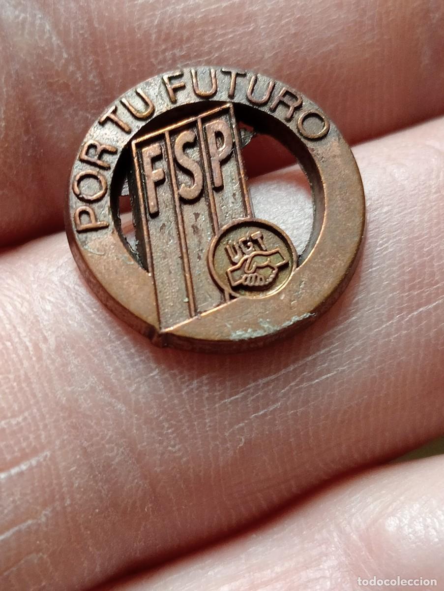 Collection pins: PINS FSO FEDERACI&Oacute;N SERVICIOS PUBLICOS SINDICAL UGT .INSIGNIA MUNDO POL&Iacute;TICA Y SINDICATOS