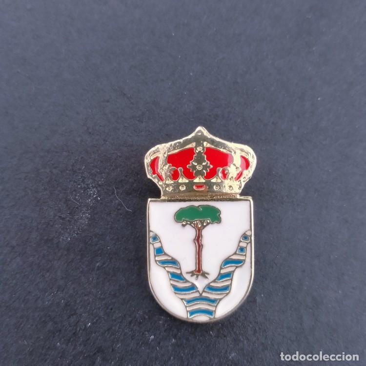Pins de colecci&oacute;n: pin escudo Duruelo de la Sierra (SORIA)
