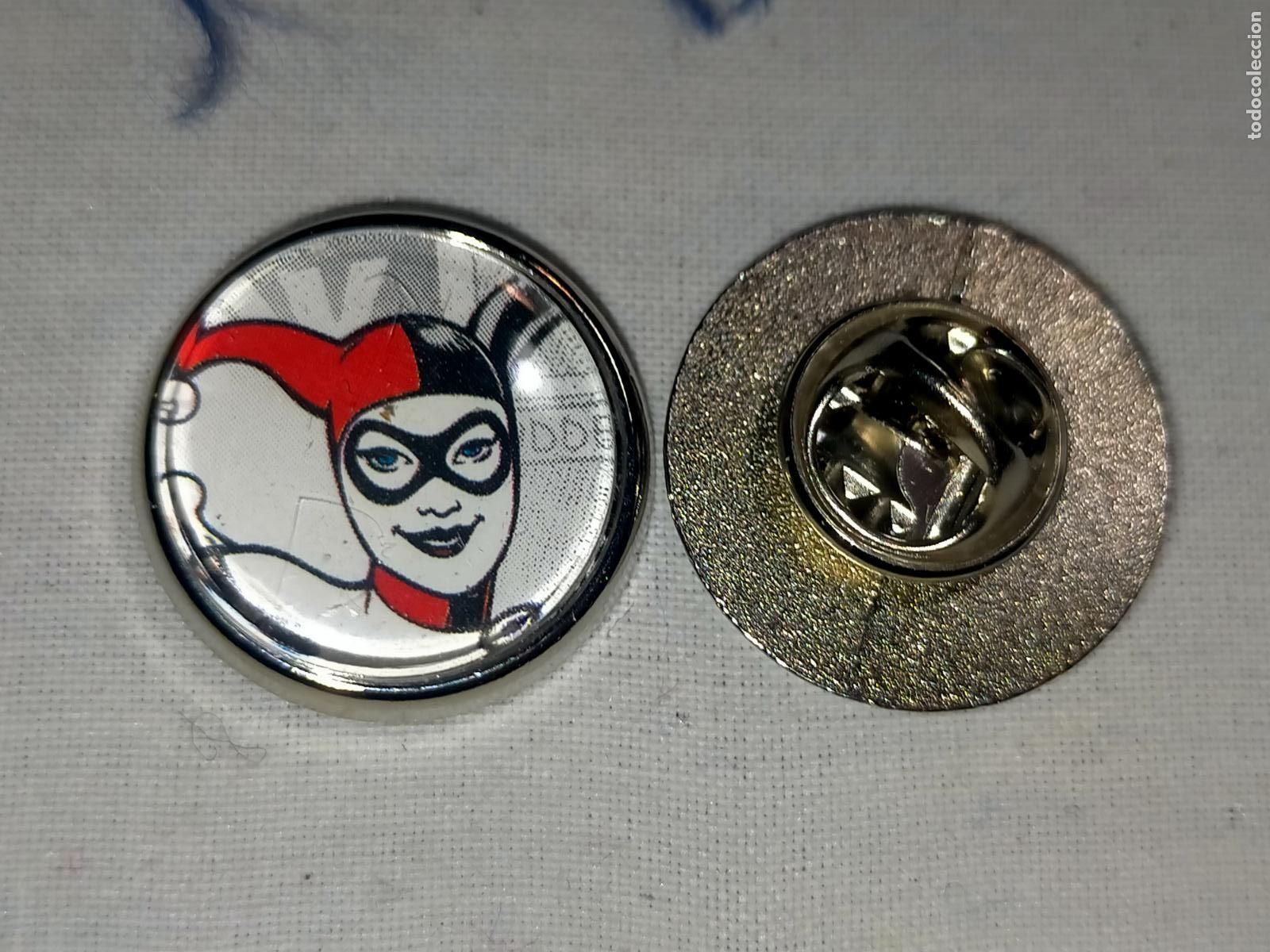 Pin's de collection: PIN REDONDO METAL - personajes malos y buenos de SUPER HEROES SUPERHEROES COMIC Harley Quinn