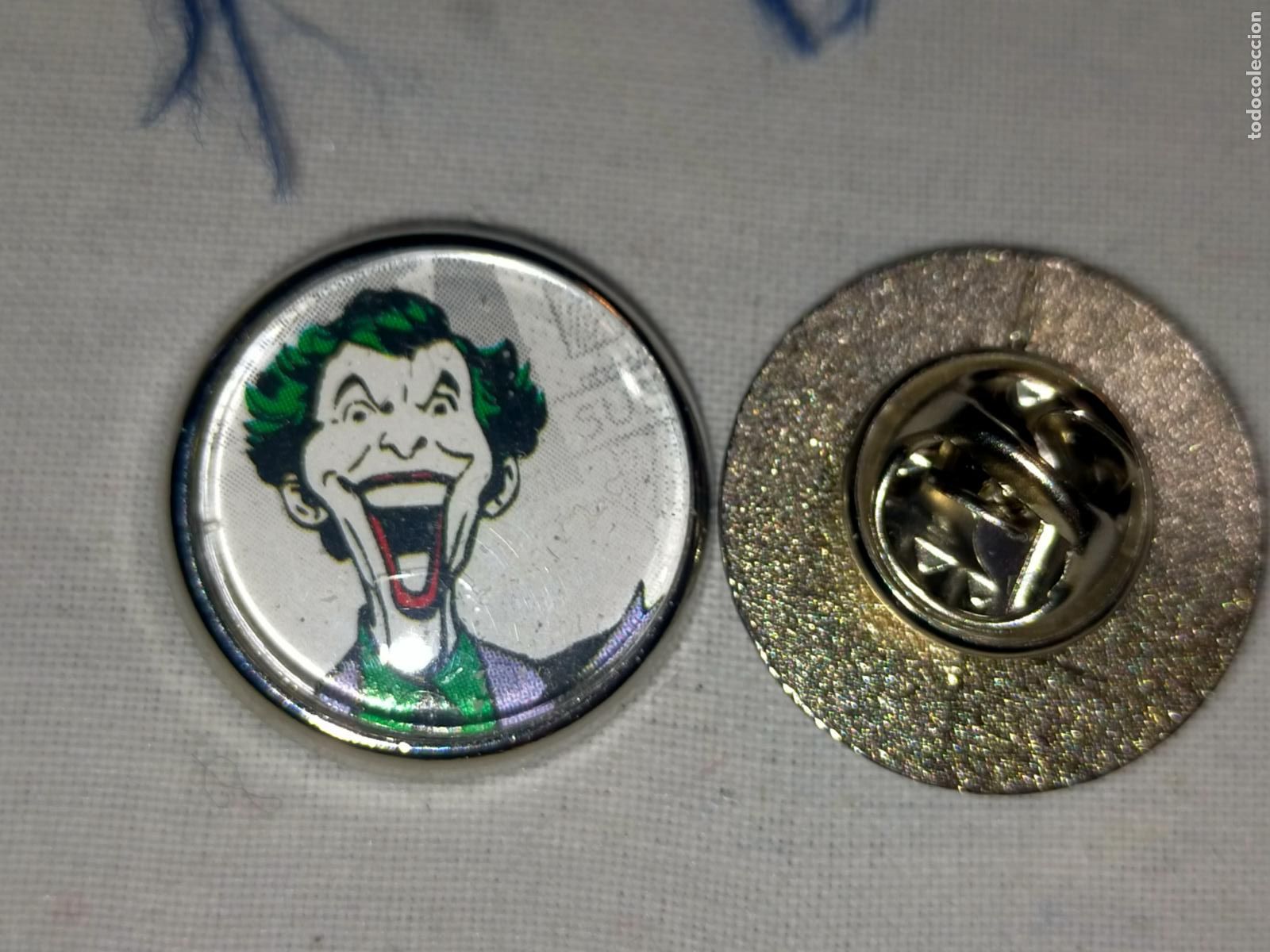 Pins de cole&ccedil;&atilde;o: PIN REDONDO METAL - personajes malos y buenos de SUPER HEROES SUPERHEROES COMIC el Joker