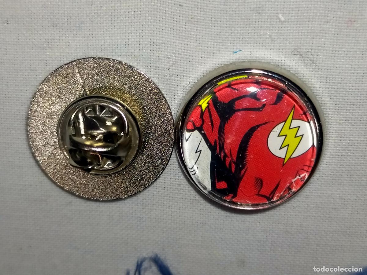 Pin's de collection: PIN REDONDO METAL - personajes malos y buenos de SUPER HEROES SUPERHEROES COMIC flash