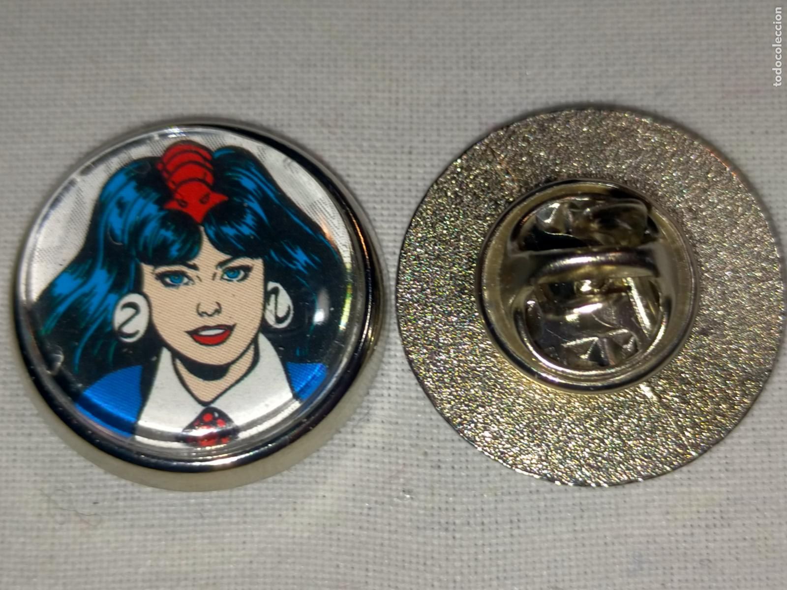 Pins de cole&ccedil;&atilde;o: PIN REDONDO METAL - malos y buenos de SUPER HEROES SUPERHEROES COMIC personaje zatanna