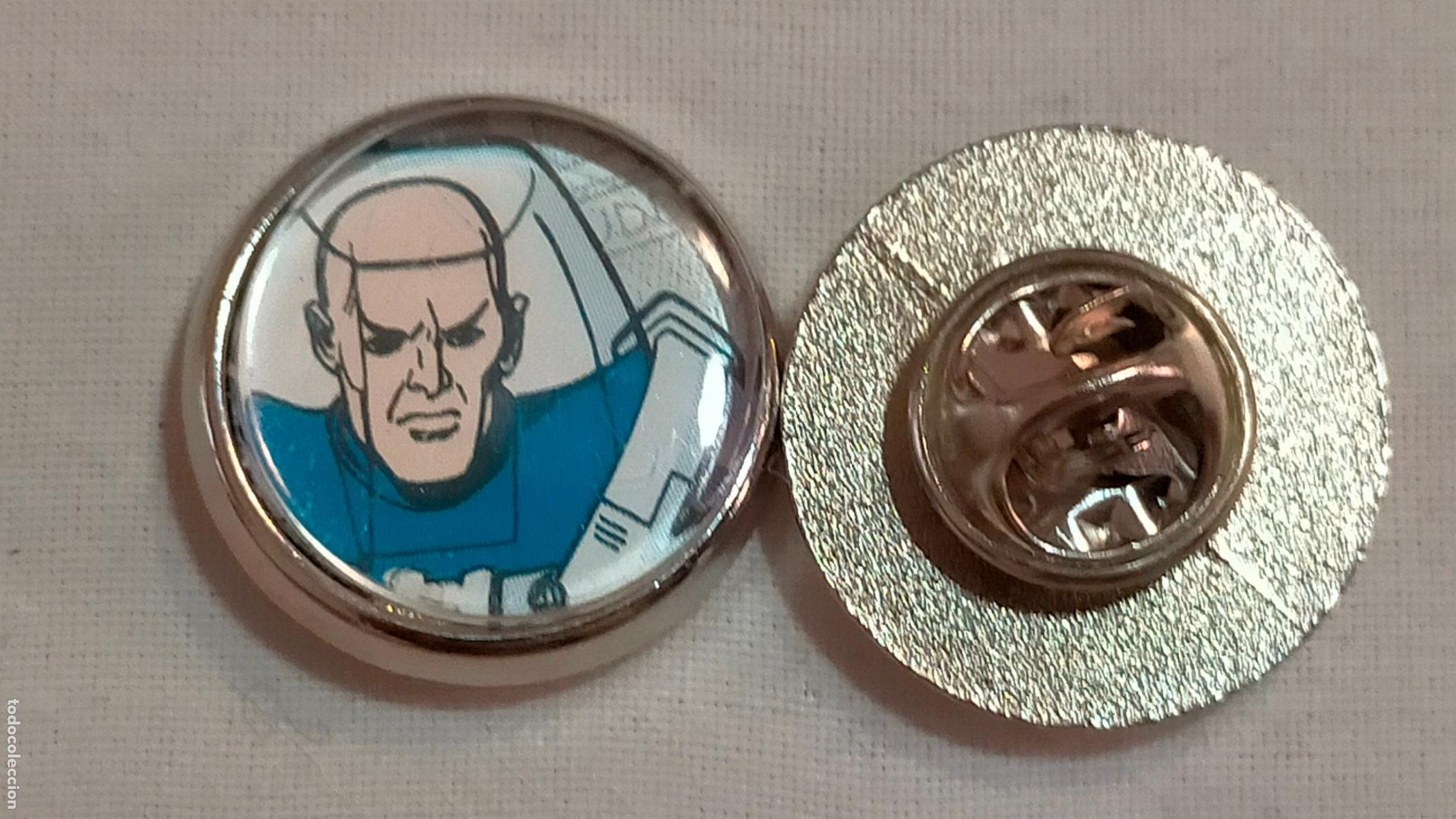 Pins de cole&ccedil;&atilde;o: PIN REDONDO METAL - malos y buenos de SUPER HEROES SUPERHEROES COMIC personaje ficci&oacute;n