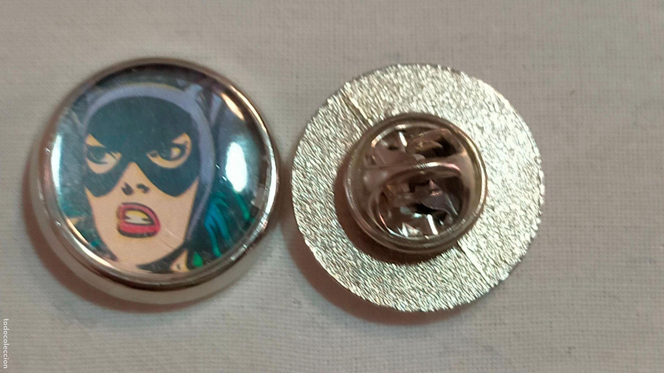 Pins de colecci&oacute;n: PIN REDONDO METAL - malos y buenos de SUPER HEROES SUPERHEROES COMIC personaje ficci&oacute;n