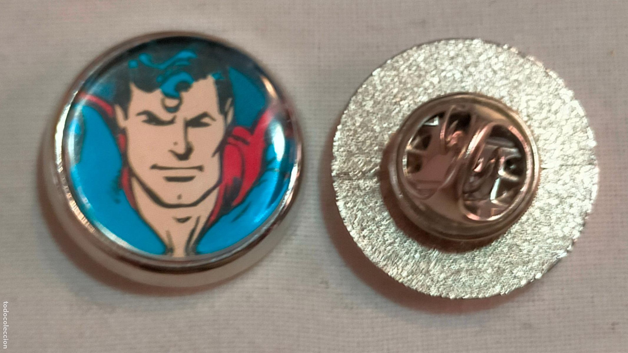 Pins de colecci&oacute;n: PIN REDONDO METAL - malos y buenos de SUPER HEROES SUPERHEROES COMIC personaje ficci&oacute;n