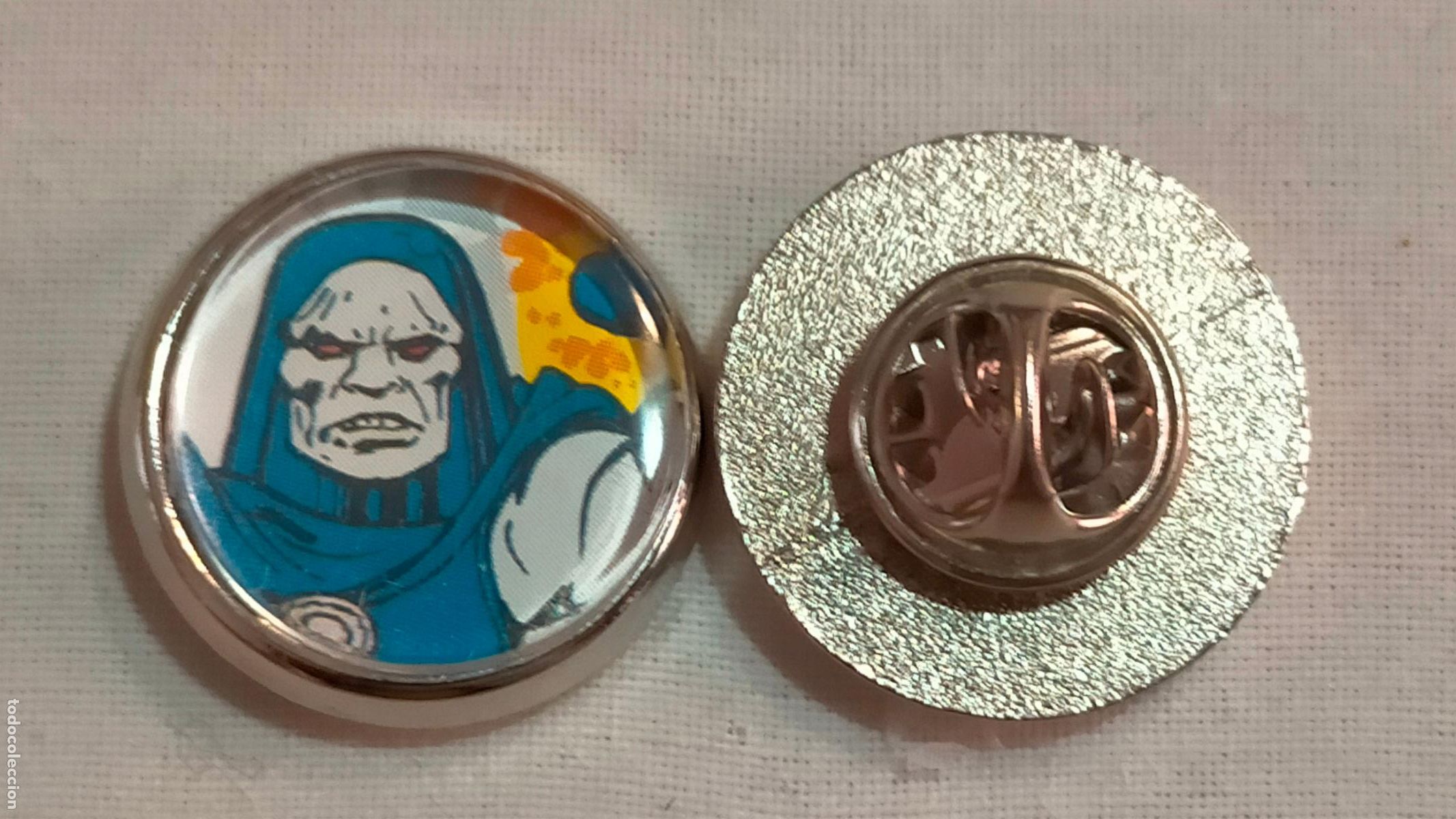 Pins de cole&ccedil;&atilde;o: PIN REDONDO METAL - malos y buenos de SUPER HEROES SUPERHEROES COMIC personaje ficci&oacute;n
