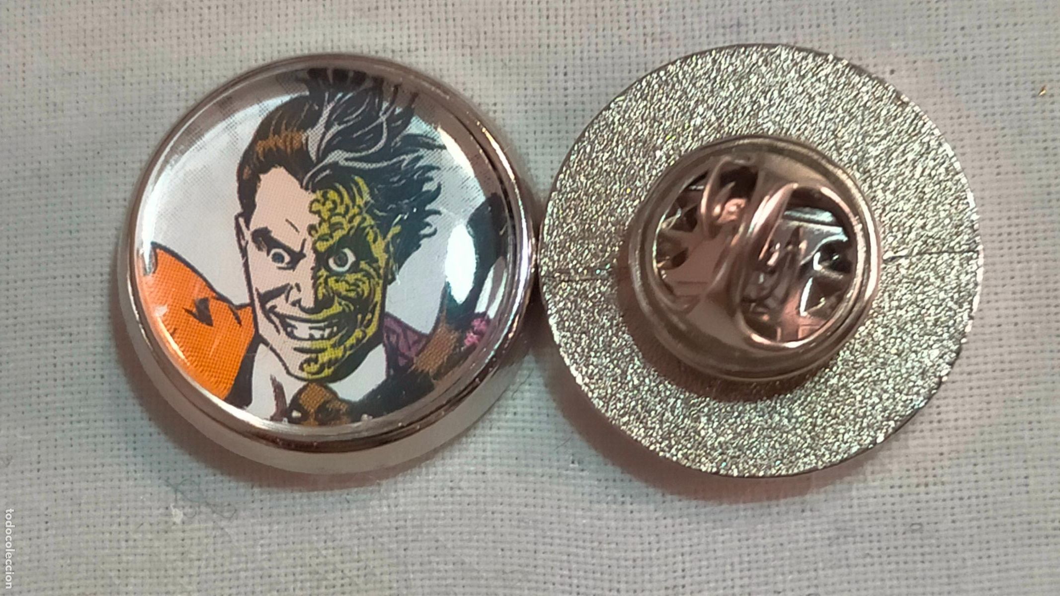 Pins de colecci&oacute;n: PIN REDONDO METAL - malos y buenos de SUPER HEROES SUPERHEROES COMIC personaje ficci&oacute;n