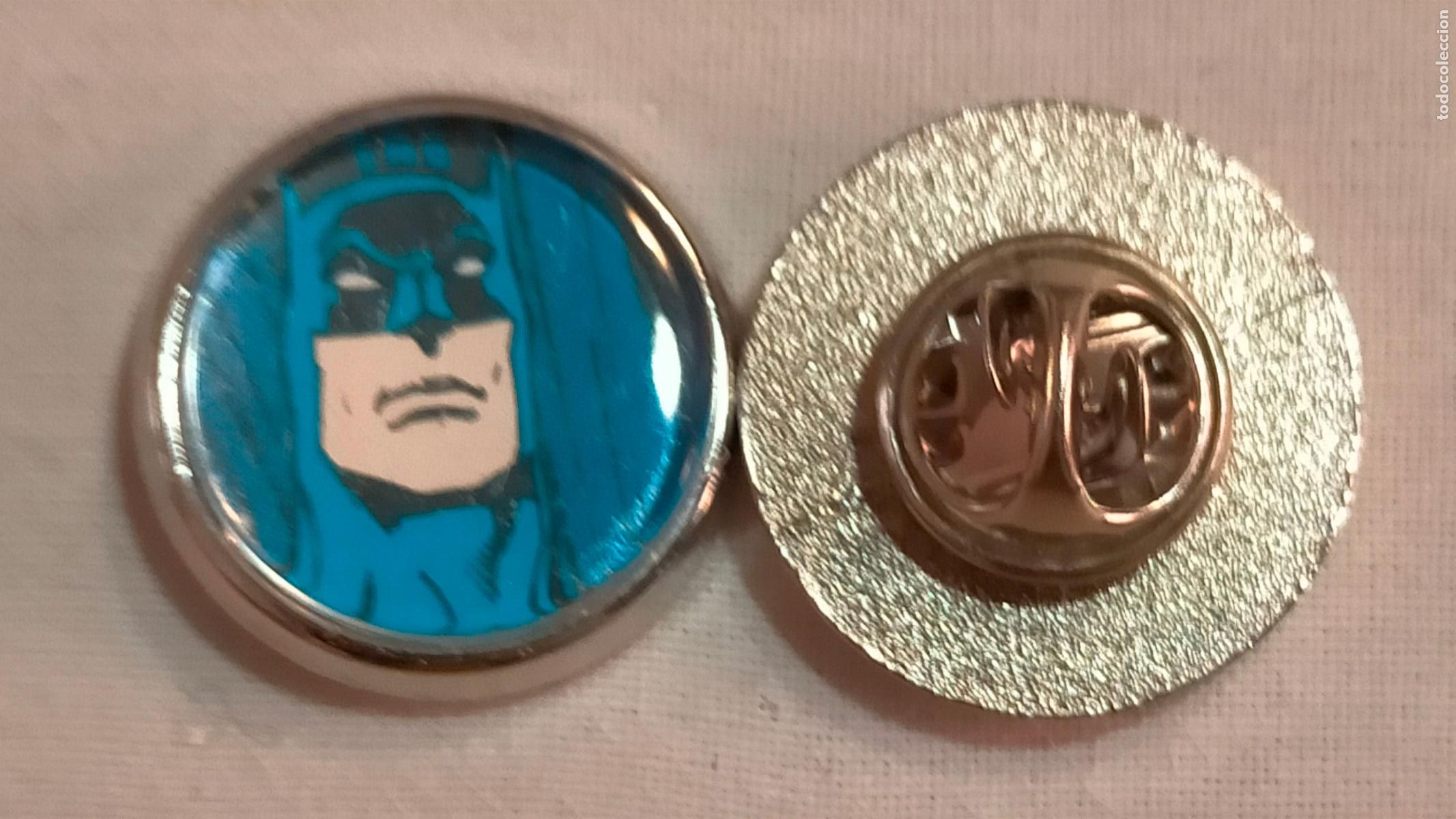 Pin's de collection: PIN REDONDO METAL - malos y buenos de SUPER HEROES SUPERHEROES COMIC personaje ficci&oacute;n