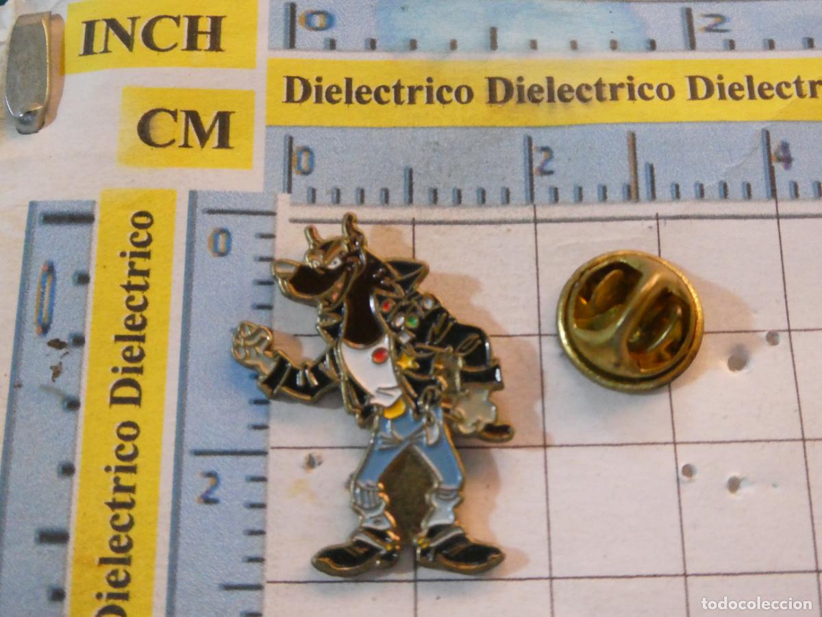 Pins de colecci&oacute;n: PIN DE DIBUJOS ANIMADOS. DULCES GOLOSINAS. GALLETAS CUETARA. PERRO BALONCESTO