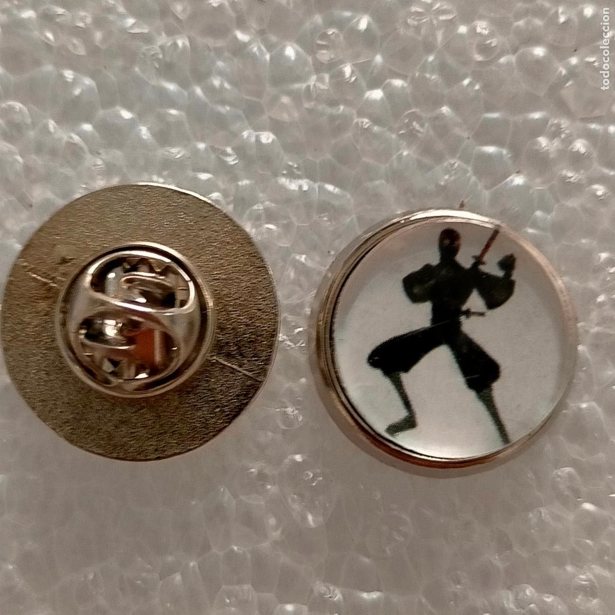 Collection pins: PIN REDONDO METAL - comic tebeos juegos juguetes tortugas ninja
